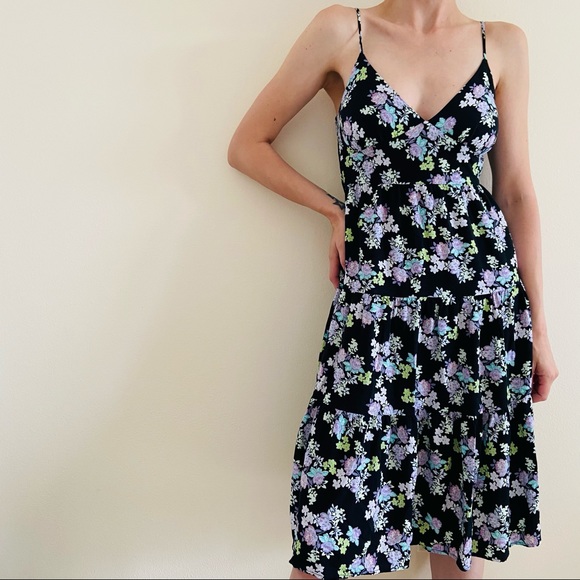 wild fable Dresses & Skirts - Wild Fable Black Floral Sleeveless Slip Midi Dress